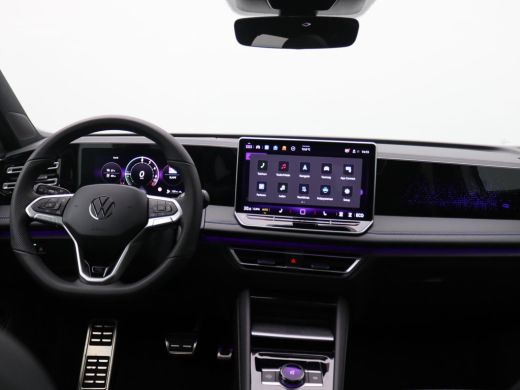 Volkswagen Tiguan 1.5 eHybrid R-Line Edition 272PK DSG Black Style, Trekhaak, Pano-Schuifdak, Achterruitrijcamera, ... ActivLease financial lease