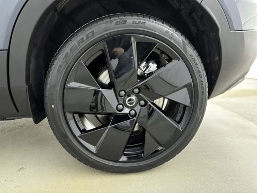 Volvo  EX40 Extended Range Plus Black Ed. 82 kWh | Panoramadak | Stoel + Stuurverwarming | Elektrische achter... ActivLease financial lease