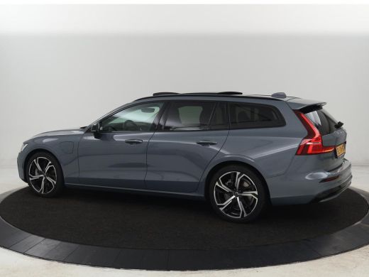 Volvo  V60 2.0 T6 Plug-in hybrid AWD | Panoramadak | Trekhaak | Camera | Harman/Kardon | Leder | Stoel & Stu... ActivLease financial lease