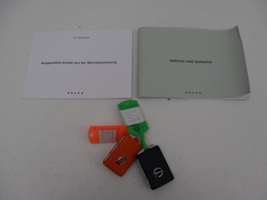 Volvo  V60 2.0 T6 Plug-in hybrid AWD | Panoramadak | Trekhaak | Camera | Harman/Kardon | Leder | Stoel & Stu... ActivLease financial lease