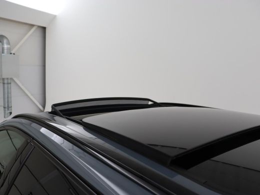 Volvo  V60 2.0 T6 Plug-in hybrid AWD | Panoramadak | Trekhaak | Camera | Harman/Kardon | Leder | Stoel & Stu... ActivLease financial lease