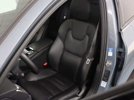 Volvo  V60 2.0 T6 Plug-in hybrid AWD | Panoramadak | Trekhaak | Camera | Harman/Kardon | Leder | Stoel & Stu... ActivLease financial lease