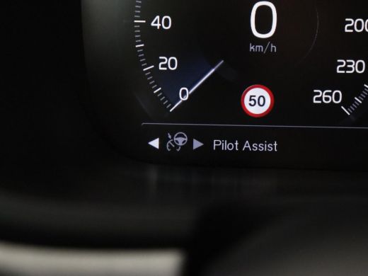 Volvo  V90 2.0 T6 AWD Inscription Plug In | Panoramadak | Leder | Stoel & stuurverwarming | Trekhaak | Camer... ActivLease financial lease