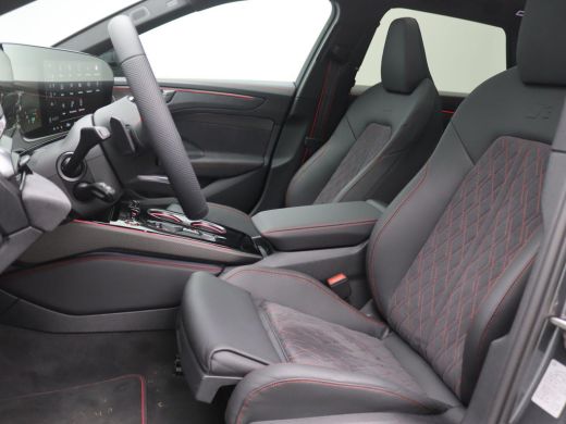 Audi A6 Avant 2.0 e-hybrid quattro S edition Competition 367PK Tech Pro, trekhaak, elek. stoelen, head-up... ActivLease financial lease