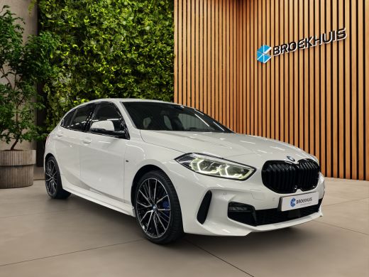 BMW 1 Serie 118i High Executive Edition | M-sport Plus | M-stoelen | Head-up | Leer | DAB | LED | Elek. klep ... ActivLease financial lease