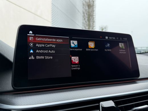 BMW 5 Serie Touring 520i Business Edition Plus M Sport-Pano-19"-Head up-Trekhaak-Leer ActivLease financial lease