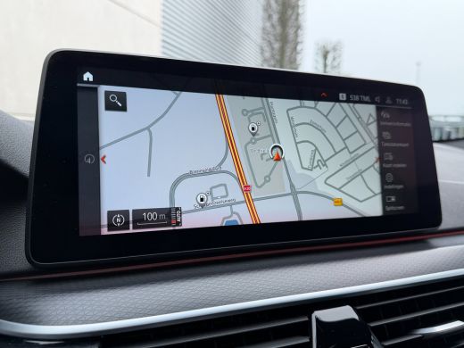 BMW 5 Serie Touring 520i Business Edition Plus M Sport-Pano-19"-Head up-Trekhaak-Leer ActivLease financial lease