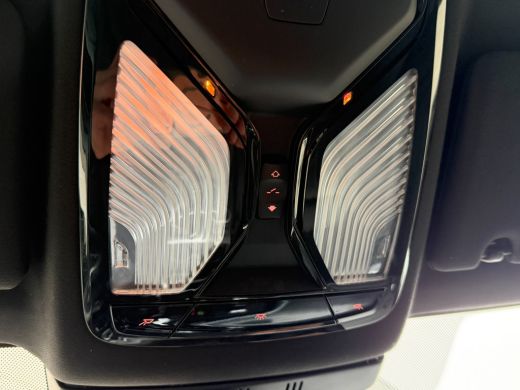 BMW 5 Serie Touring 520i Business Edition Plus M Sport-Pano-19"-Head up-Trekhaak-Leer ActivLease financial lease