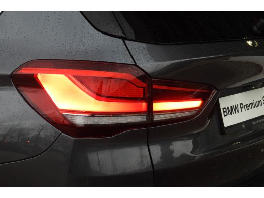 BMW X1 sDrive20i High Executive Sport Line Automaat / Panoramadak / Sportstoelen / Achteruitrijcamera / ... ActivLease financial lease