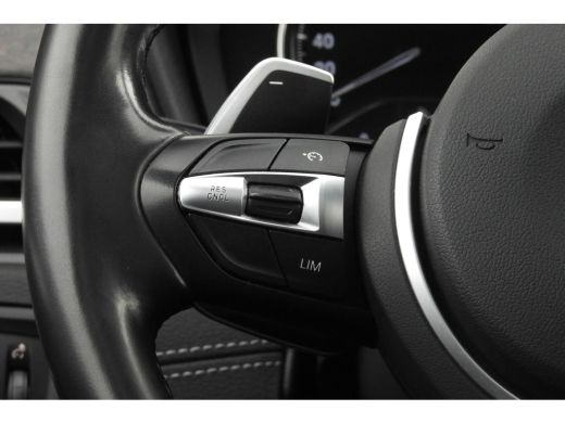 BMW X1 sDrive20i High Executive Sport Line Automaat / Panoramadak / Sportstoelen / Achteruitrijcamera / ... ActivLease financial lease