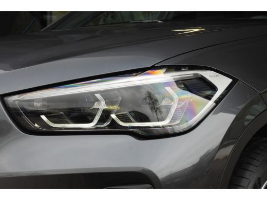 BMW X1 sDrive20i High Executive Sport Line Automaat / Panoramadak / Sportstoelen / Achteruitrijcamera / ... ActivLease financial lease