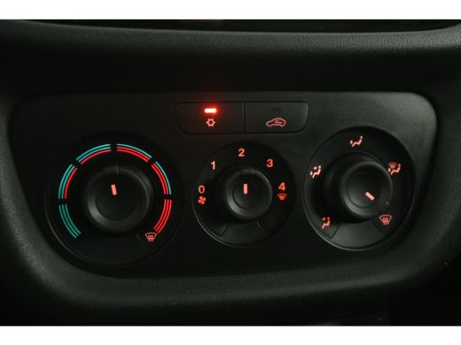 Fiat Dobl&ograve; 1.6 MJ ECO JET | Euro6 | 105PK | 3-Zits | Airco | Cruise | Trekh. | Navigatie ActivLease financial lease