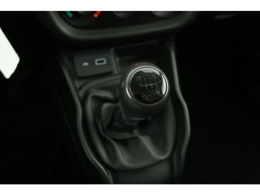 Fiat Dobl&ograve; 1.6 MJ ECO JET | Euro6 | 105PK | 3-Zits | Airco | Cruise | Trekh. | Navigatie ActivLease financial lease