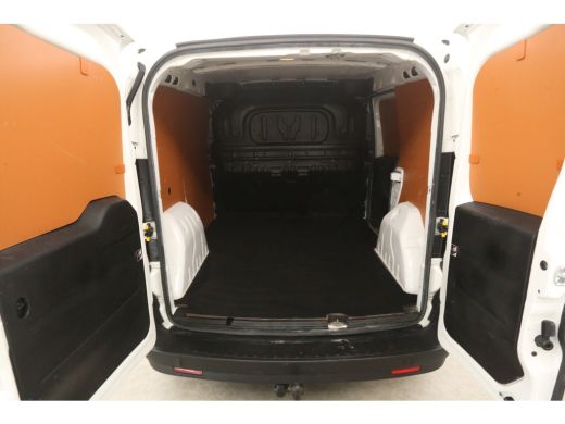 Fiat Dobl&ograve; 1.6 MJ ECO JET | Euro6 | 105PK | 3-Zits | Airco | Cruise | Trekh. | Navigatie ActivLease financial lease