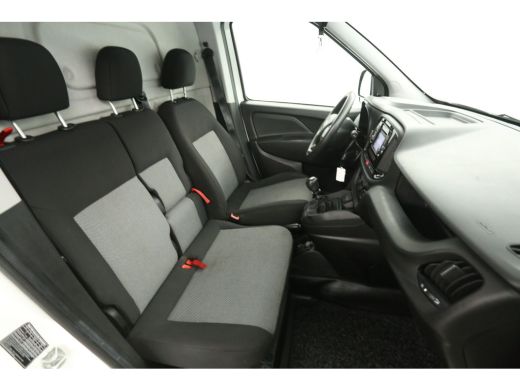 Fiat Dobl&ograve; 1.6 MJ ECO JET | Euro6 | 105PK | 3-Zits | Airco | Cruise | Trekh. | Navigatie ActivLease financial lease