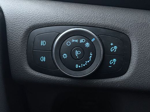 Ford Transit Custom 320 2.0 TDCI L2H1 Sport 185PK | Vloer + Wandbekleding | Trekhaak | Stoelverwarming | Xenon | 17'' ActivLease financial lease