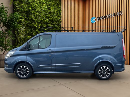 Ford Transit Custom 320 2.0 TDCI L2H1 Sport 185PK | Vloer + Wandbekleding | Trekhaak | Stoelverwarming | Xenon | 17'' ActivLease financial lease