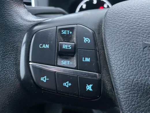 Ford Transit Custom 320 2.0 TDCI L2H1 Sport 185PK | Vloer + Wandbekleding | Trekhaak | Stoelverwarming | Xenon | 17'' ActivLease financial lease