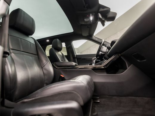 Land Rover Range Rover Evoque 2.0 P250 AWD HSE 251Pk Automaat (PANORAMADAK, VIRTUAL COCKPIT, APPLE CARPLAY, MEMORY SEATS, CAMER... ActivLease financial lease