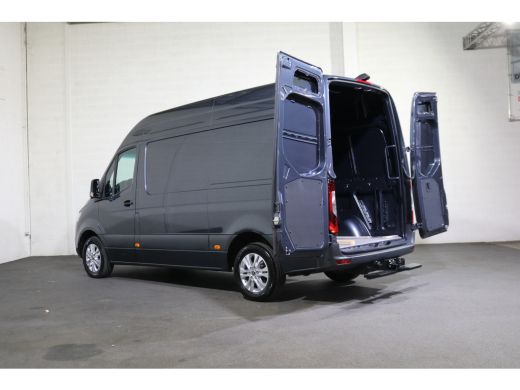 Mercedes-Benz Sprinter 319 CDI L2 H2 Automaat Navigatie Leer 360 Camera 3.5T Trekhaak ActivLease financial lease