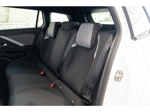 Opel Astra Electric 54 kWh Business Edition | 8 Jaar Garantie | Camera | Navigatie | Climate Controle | Stoe... ActivLease financial lease