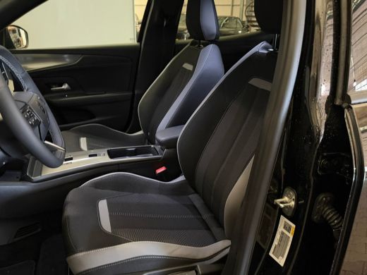 Opel Mokka-e GS 54 kWh Navigatie | Climate | Stoel+Stuurverwarming | Carplay/Android Auto | ActivLease financial lease