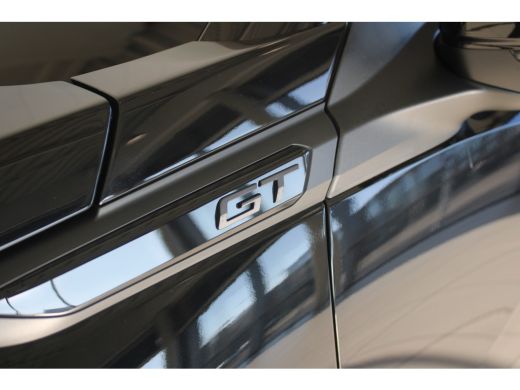 Peugeot 2008 1.2 Turbo 130-PK GT | Achteruitrijcamera | Actieve noodgeval assistent | Alcantara bekleding ActivLease financial lease