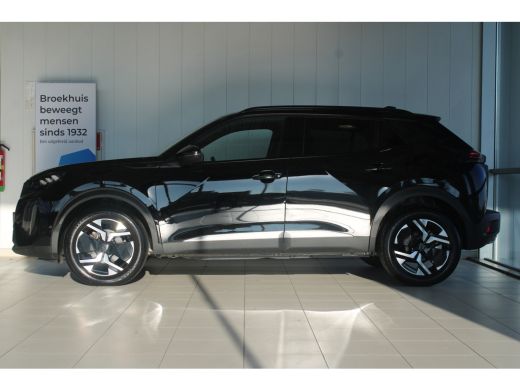 Peugeot 2008 1.2 Turbo 130-PK GT | Achteruitrijcamera | Actieve noodgeval assistent | Alcantara bekleding ActivLease financial lease