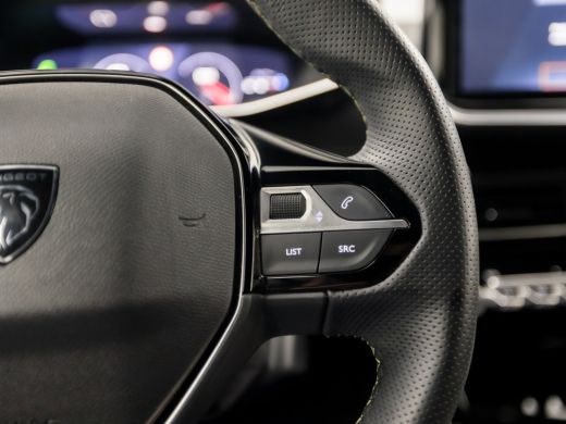 Peugeot 208 1.2 PureTech Allure Pack Sport (FACELIFT, GROOT NAVI, APPLE CARPLAY, SFEERVERLICHTING, CLIMATE, C... ActivLease financial lease