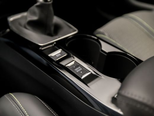 Peugeot 208 1.2 PureTech Allure Pack Sport (FACELIFT, GROOT NAVI, APPLE CARPLAY, SFEERVERLICHTING, CLIMATE, C... ActivLease financial lease