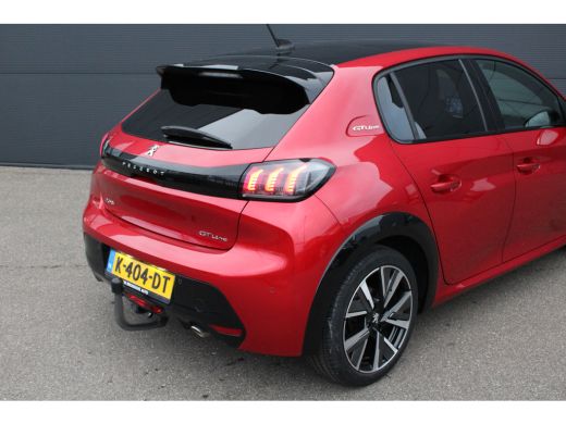 Peugeot 208 1.2 PureTech GT-Line | Automaat | Navigatie | Camera | Panoramadak | Full LED | Trekhaak | 25.000... ActivLease financial lease
