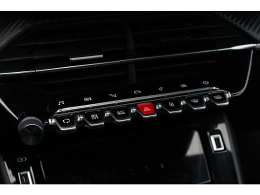 Peugeot 208 1.2 PureTech GT-Line | Automaat | Navigatie | Camera | Panoramadak | Full LED | Trekhaak | 25.000... ActivLease financial lease