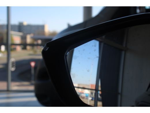 Peugeot 308 SW 1.2 Hybrid 136 e-DCS6 GT ActivLease financial lease