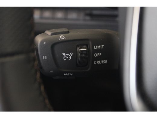 Peugeot 5008 1.2 Turbo 130-PK EAT8 AUTOMAAT GT | 2 stoelen op derde rij | Achteruitrijcamera | Afwijkende dakk... ActivLease financial lease