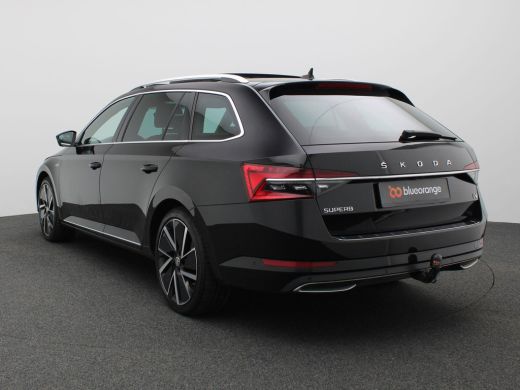 Skoda Superb Combi 1.4 TSI iV Laurin & Klement 218PK Pano-Schuifdak, Trekhaak, 360gr. Camera, 19" LM Velgen, S... ActivLease financial lease