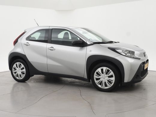 Toyota Aygo 1.0 VVT-i MT PLAY + ADAPTIVE CRUISE | APPLE CARPLAY / ANDROID AUTO | CAMERA | DAB+ ActivLease financial lease