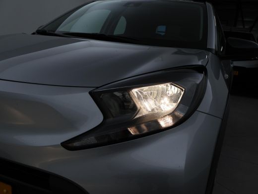 Toyota Aygo 1.0 VVT-i MT PLAY + ADAPTIVE CRUISE | APPLE CARPLAY / ANDROID AUTO | CAMERA | DAB+ ActivLease financial lease