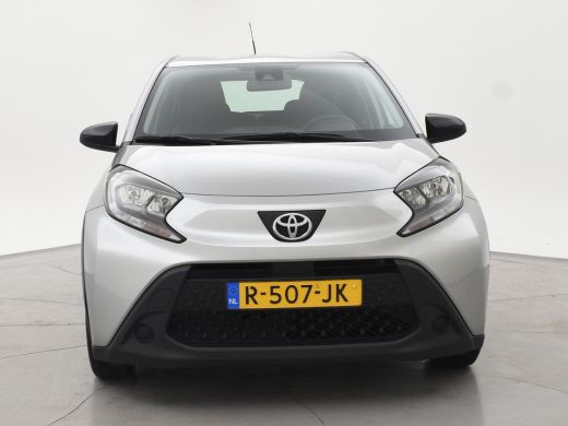 Toyota Aygo 1.0 VVT-i MT PLAY + ADAPTIVE CRUISE | APPLE CARPLAY / ANDROID AUTO | CAMERA | DAB+ ActivLease financial lease