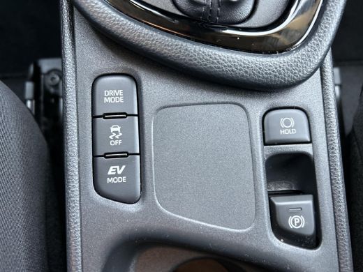 Toyota Yaris 1.5 Hybrid 115 Dynamic (Comfort Pack) ActivLease financial lease