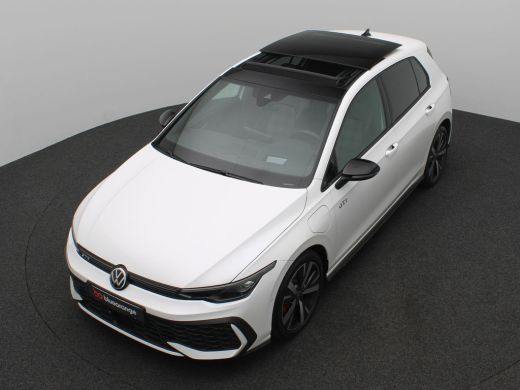 Volkswagen Golf 1.5 eHybrid GTE 272PK Pano-Schuifdak, Black Style, Head-Up Display, Matrix-LED Verlichting, Keyle... ActivLease financial lease