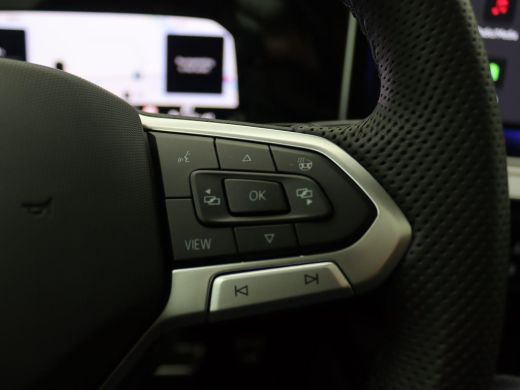 Volkswagen Golf 1.5 eHybrid GTE 272PK Pano-Schuifdak, Black Style, Head-Up Display, Matrix-LED Verlichting, Keyle... ActivLease financial lease