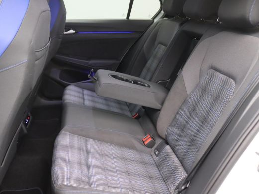 Volkswagen Golf 1.5 eHybrid GTE 272PK Pano-Schuifdak, Black Style, Head-Up Display, Matrix-LED Verlichting, Keyle... ActivLease financial lease