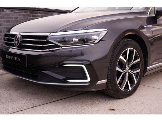 Volkswagen Passat Variant 1.4 TSI PHEV GTE Business | Elek Trekhaak | Virtual | LED | Camera | Carplay | Memory | Navi ActivLease financial lease