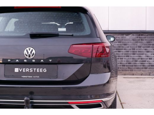 Volkswagen Passat Variant 1.4 TSI PHEV GTE Business | Elek Trekhaak | Virtual | LED | Camera | Carplay | Memory | Navi ActivLease financial lease