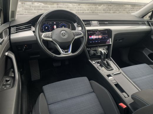 Volkswagen Passat Variant 1.4 TSI PHEV GTE Business | Elek Trekhaak | Virtual | LED | Camera | Carplay | Memory | Navi ActivLease financial lease