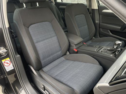 Volkswagen Passat Variant 1.4 TSI PHEV GTE Business | Elek Trekhaak | Virtual | LED | Camera | Carplay | Memory | Navi ActivLease financial lease