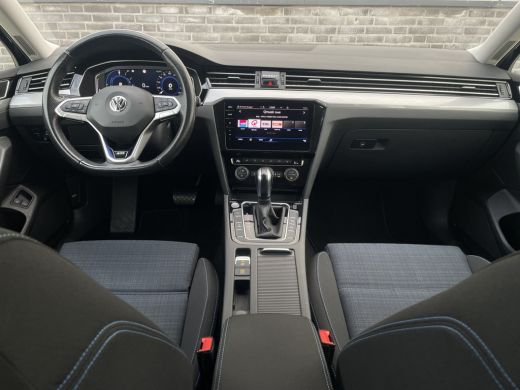 Volkswagen Passat Variant 1.4 TSI PHEV GTE Business | Elek Trekhaak | Virtual | LED | Camera | Carplay | Memory | Navi ActivLease financial lease