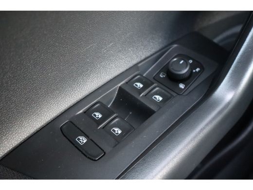 Volkswagen Polo 1.0 TSI Life Edition 95PK | Achteruitrijcamera | Cruise control adaptief | Draadloze telefoonlader ActivLease financial lease