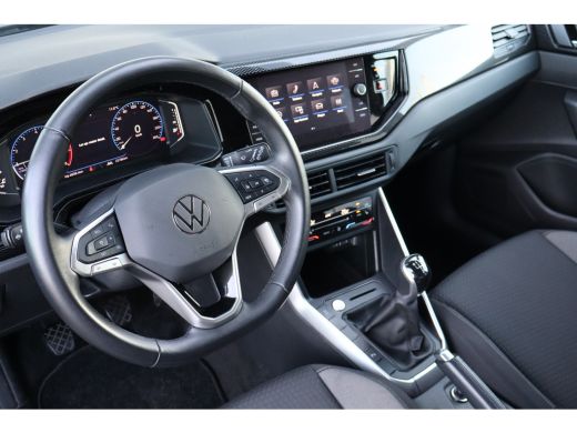 Volkswagen Polo 1.0 TSI Life Edition 95PK | Achteruitrijcamera | Cruise control adaptief | Draadloze telefoonlader ActivLease financial lease