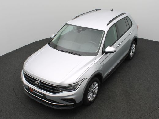 Volkswagen Tiguan 1.4 TSI eHybrid Life 245PK DSG SOH 90%, PDC Voor en Achter, Navi via Apple Carplay/Android Auto, ... ActivLease financial lease